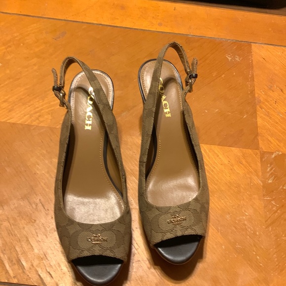 Coach wedges - Picture 1 of 5